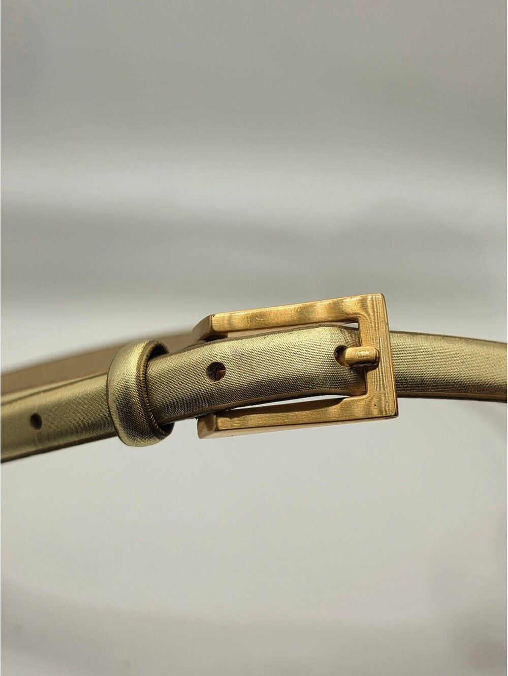 Vintage LP Linea Pelle Metallic Gold Satin Skinny Belt Interlocking Logo Buckle